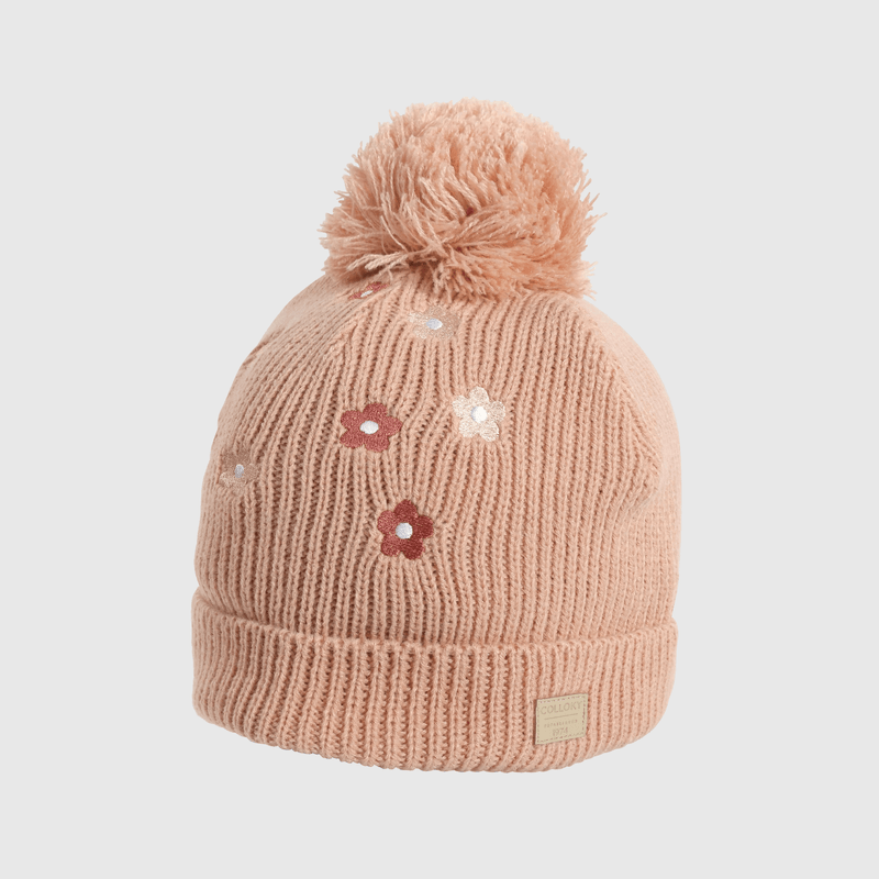 Gorro rosado con corazones para niñas encantadoras