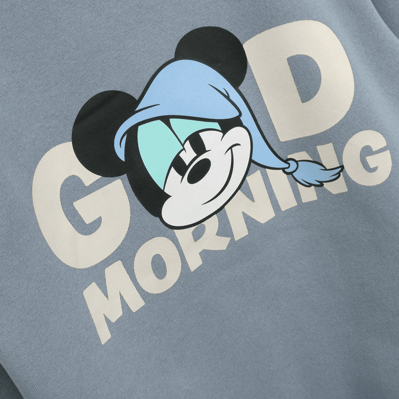 Pijama azul Mickey Mouse para niños cómodos y felices