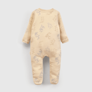 Pijama Winnie the Pooh beige para guaguas, comodidad y estilo