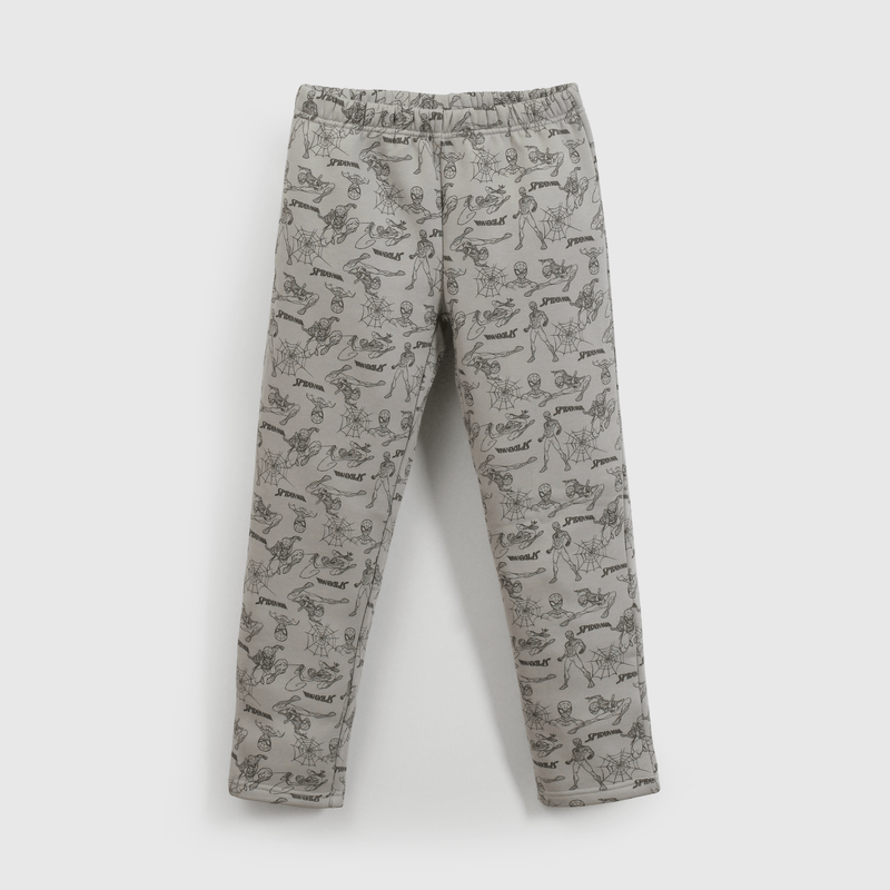Pijama gris Spiderman para niños, comodidad y estilo