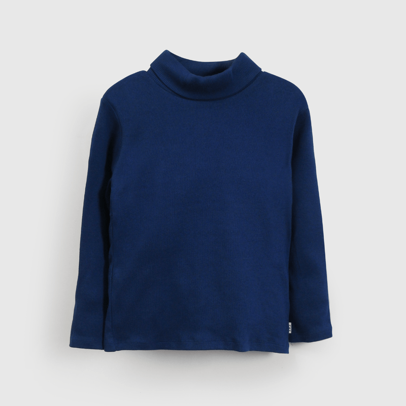 Polera de niño azul, estilo cómodo y moderno