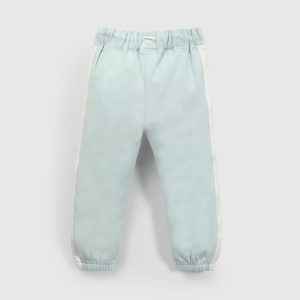 Buzo celeste Minnie para niña, estilo y comodidad
