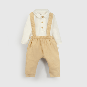Conjunto beige para guagua, cómodo y tierno