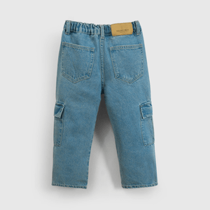Jeans cargo azul para niños, comodidad y estilo