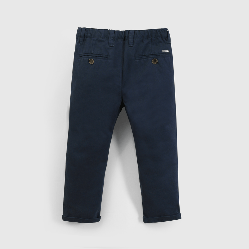Pantalón azul para niños, estilo y comodidad