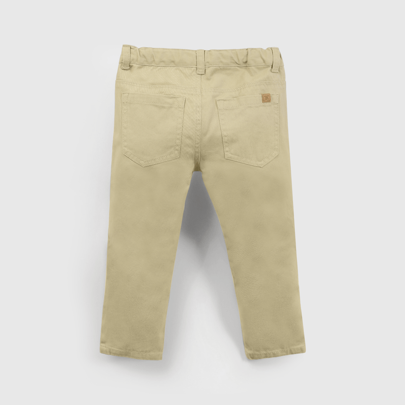 Pantalón beige para niños, comodidad y estilo