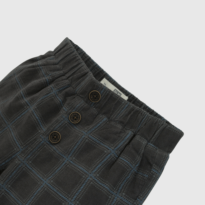 Pantalón niño cuadros gris, estilo y comodidad para tu pequeño