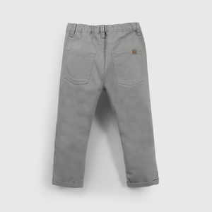 Pantalón gris para niños, estilo y comodidad