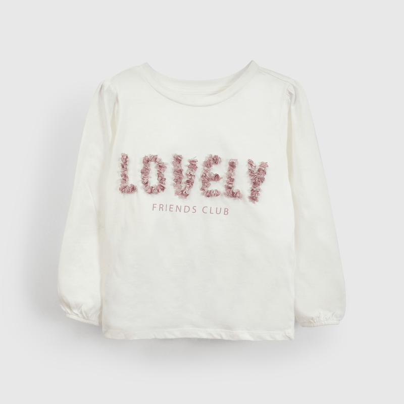 Polera blanca para niña, estilo encantador y cómodo