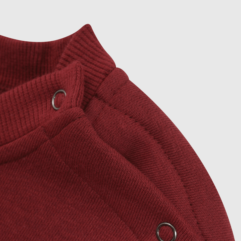 Polerón rojo para niños, estilo y comodidad en cada prenda