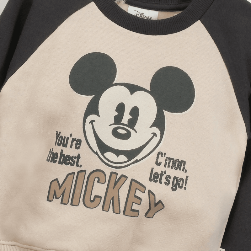 Polerón Mickey beige para niños, estilo y comodidad