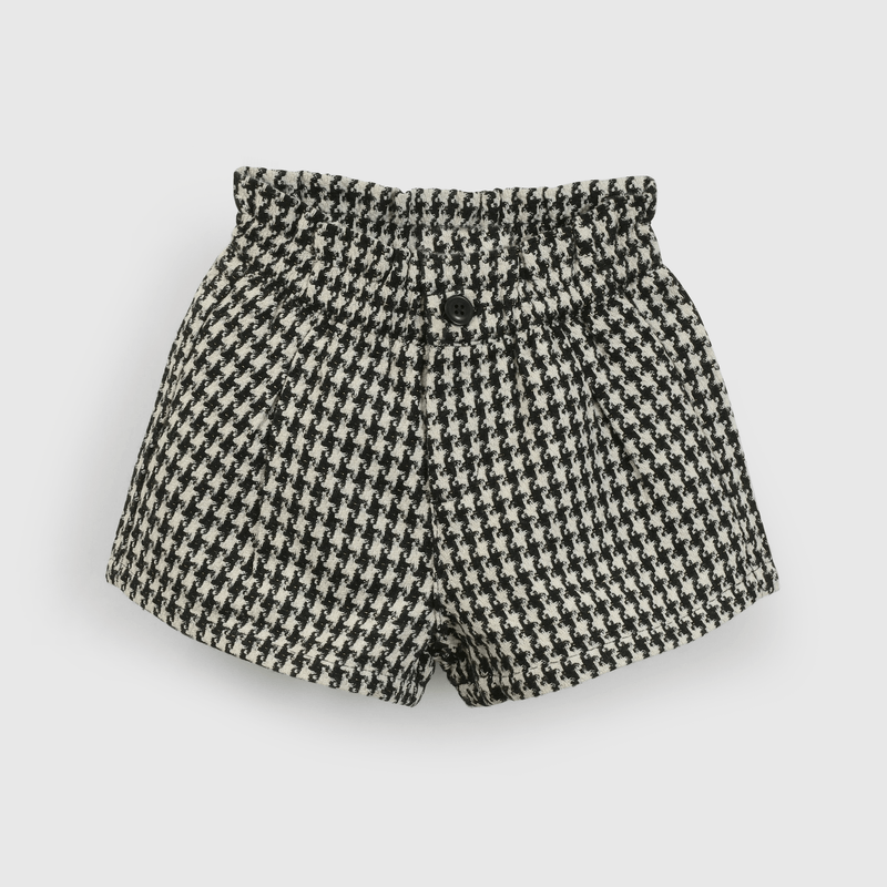 Short cuadros negro para niña, estilo y comodidad