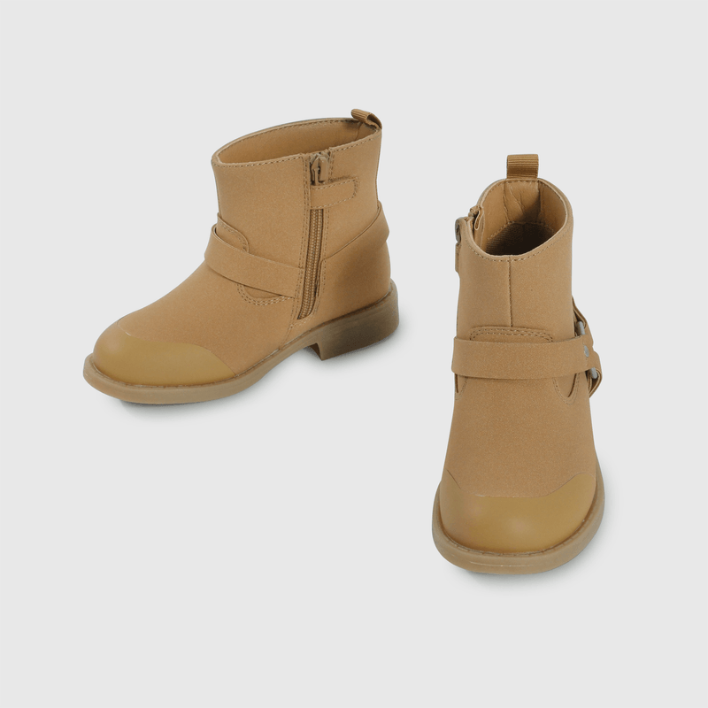Botines café para niños, comodidad y estilo