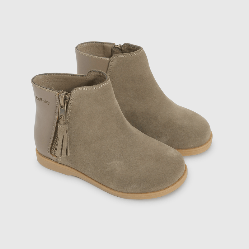 Botines café para niños, comodidad y estilo asegurados