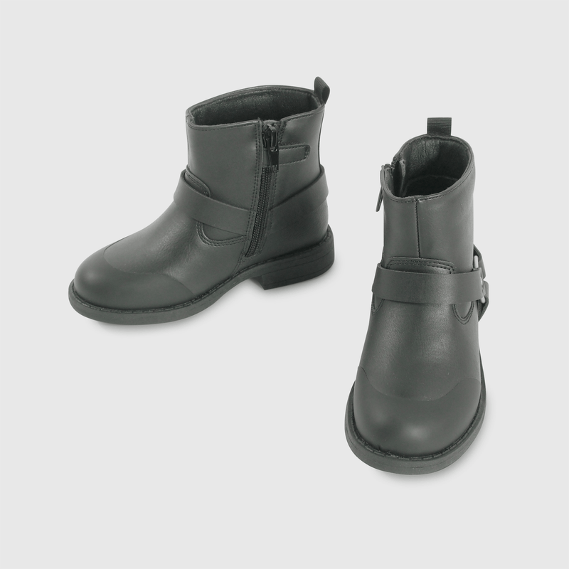 Botines negros para niños, estilo y comodidad en cada paso