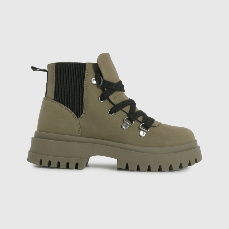 Botín beige para niños, comodidad y estilo asegurados