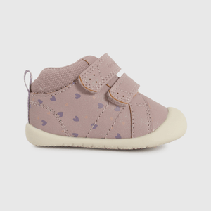 Botines lila para gateadores, estilo y comodidad