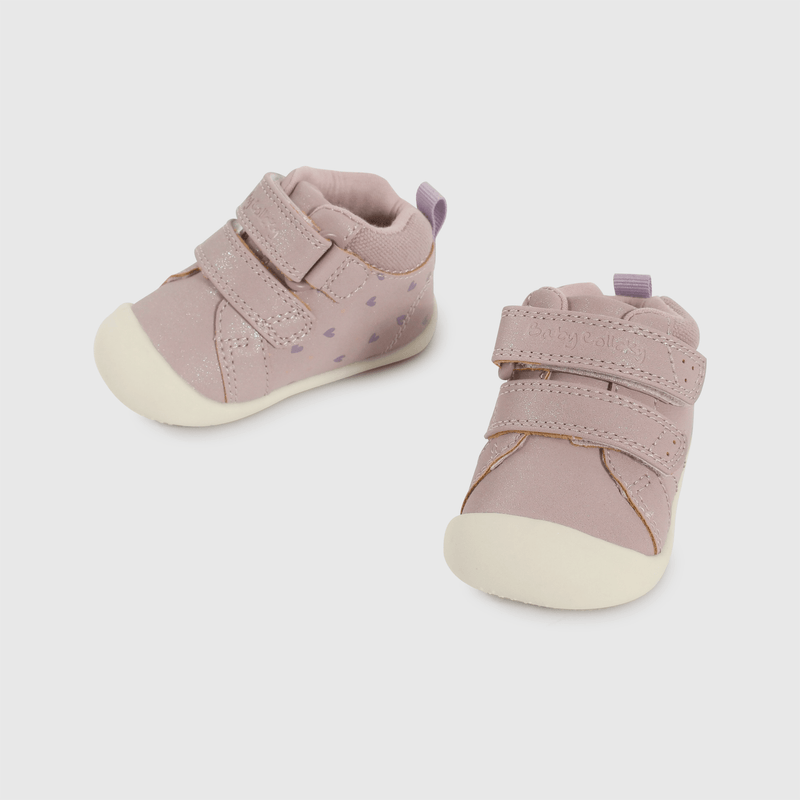 Botines lila para gateadores, estilo y comodidad