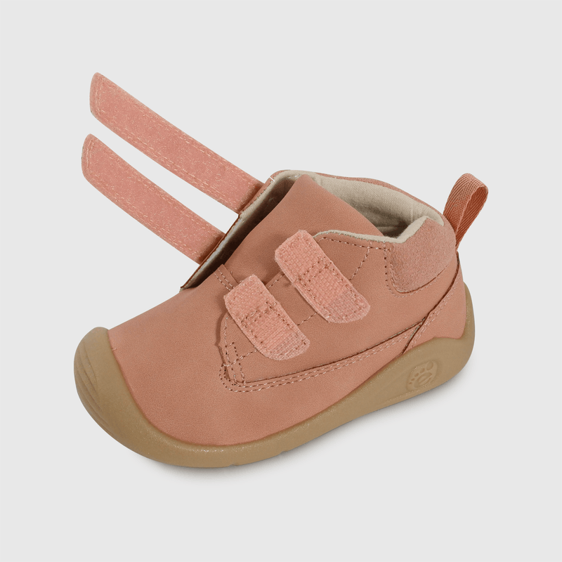 Zapatos rosados para primeros pasos, comodidad y estilo