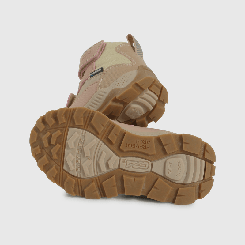 Botín beige para niña, ideal para caminantes