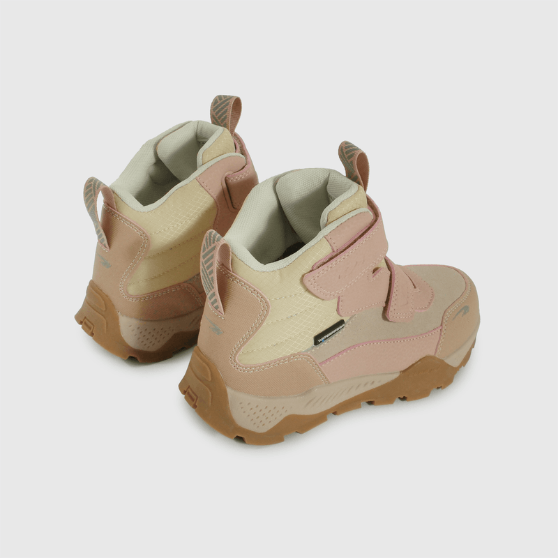 Botines outdoor beige para niños cómodos y estilosos