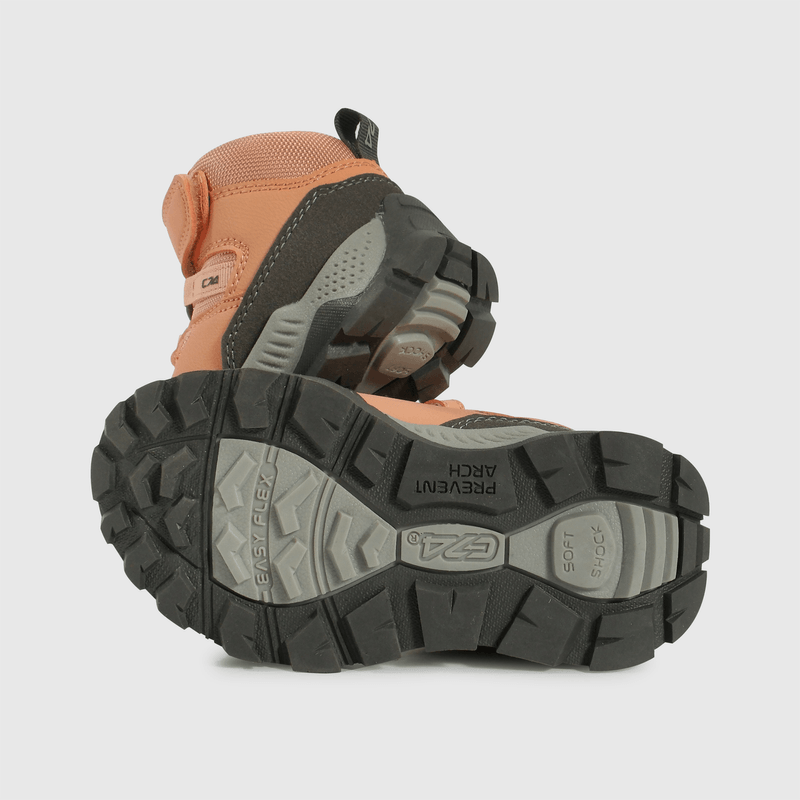 Botín outdoor rojo para niños en etapa caminante