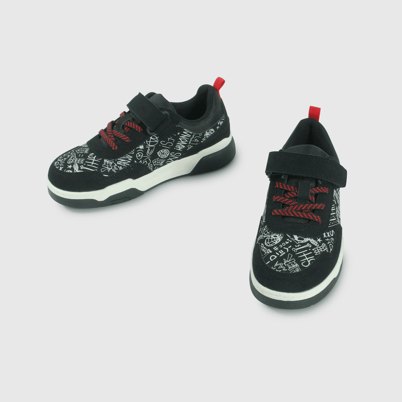 Zapatillas Marvel negras para niños, estilo y comodidad