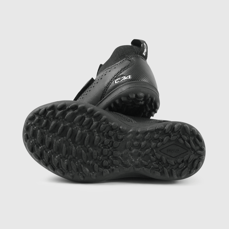 Zapatilla Futbol Negra con Caña Unisex