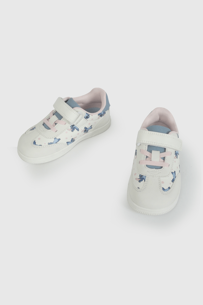Zapatilla Blanca de Stitch