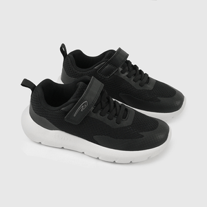 Zapatilla Deportiva Negra de Caminante talla 21 a 27