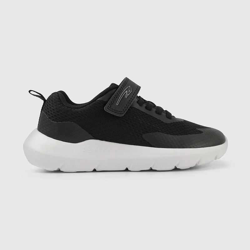 Zapatilla Deportiva Negra de Caminante talla 21 a 27