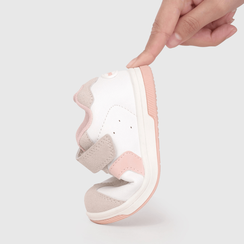 Zapatilla Urbana Blanca y Rosado de Primeros Pasos talla 18 a 21