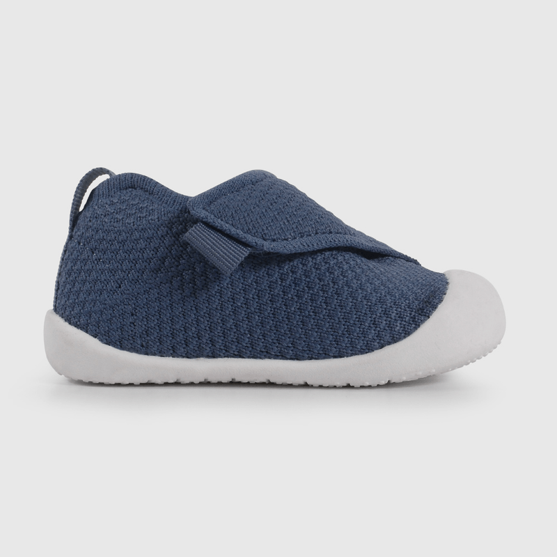 Zapatilla de niño para Gateador Urbana Morada Talla 17 al 20