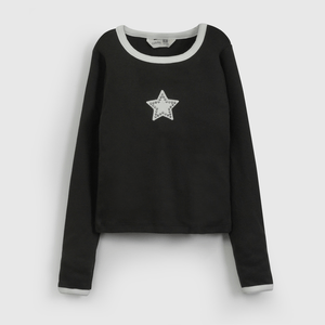 Polera Negra Rib Estrella de Niña talla 3 a 12 Años