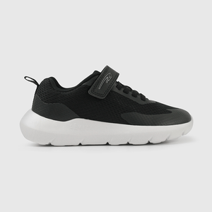 Zapatilla Deportiva Negra de Caminante talla 21 a 27