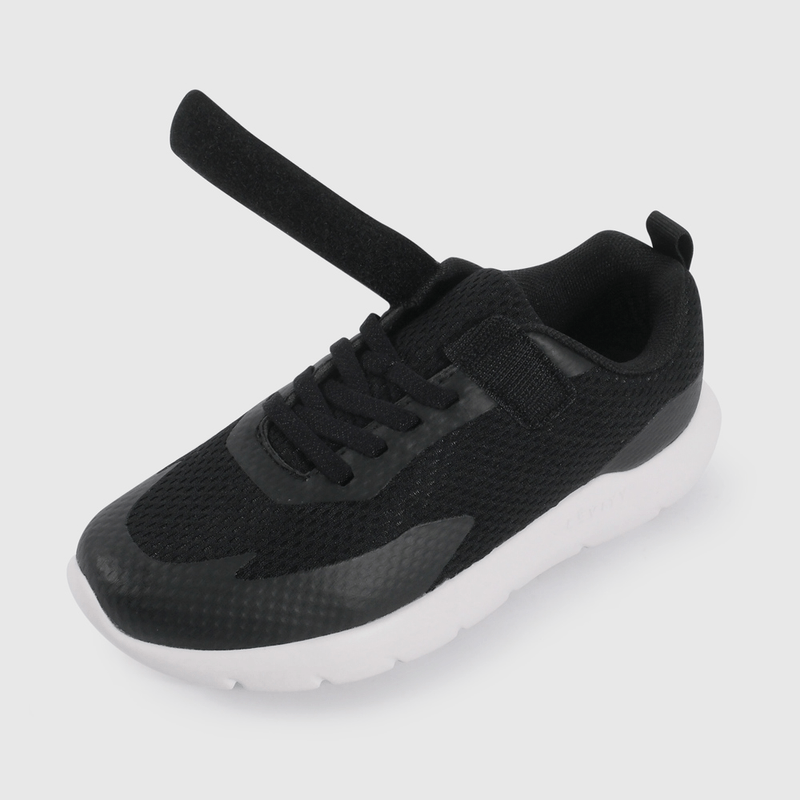 Zapatilla Deportiva Negra de Niño con Punta Protectora talla 28 a 38