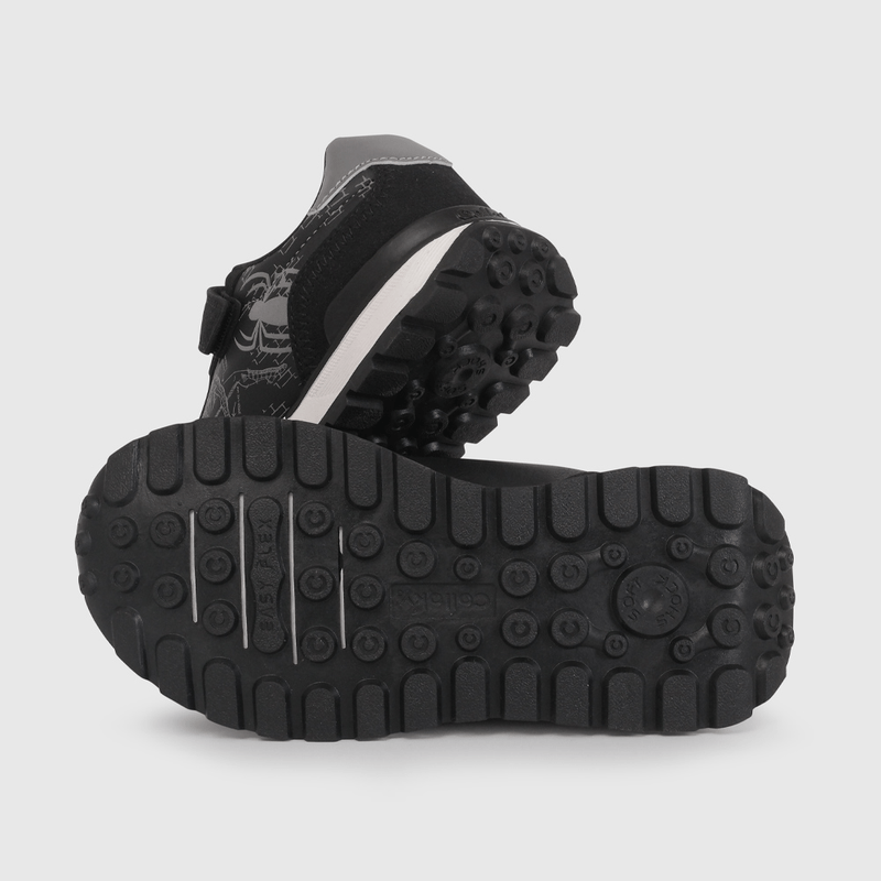 Zapatilla Negra de Spiderman de Niño talla 28 a 38