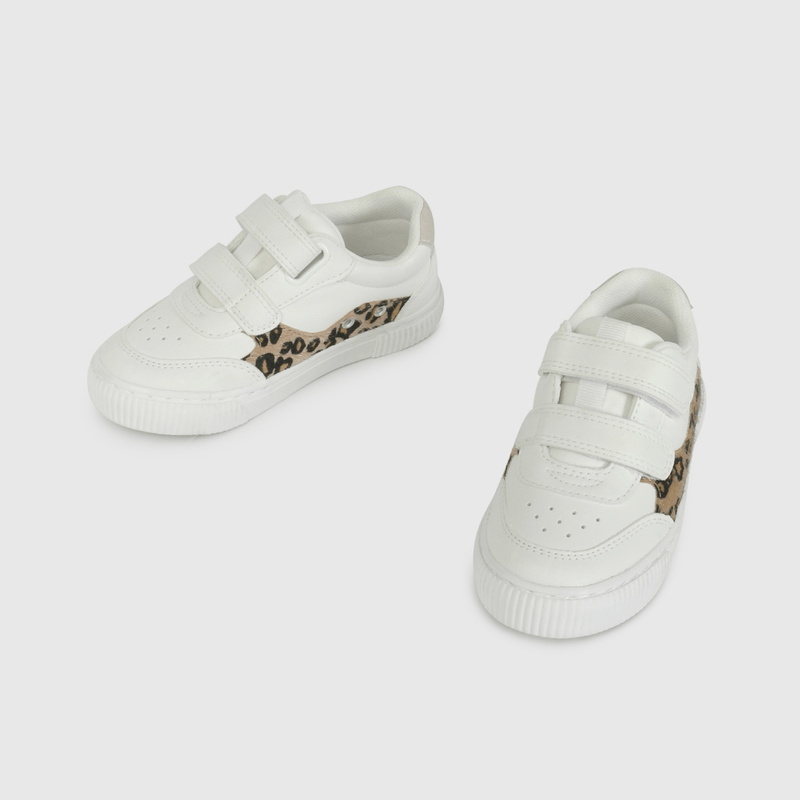 Zapatilla Blanca con Estrella y Animal Print de Caminante talla 21 a 27