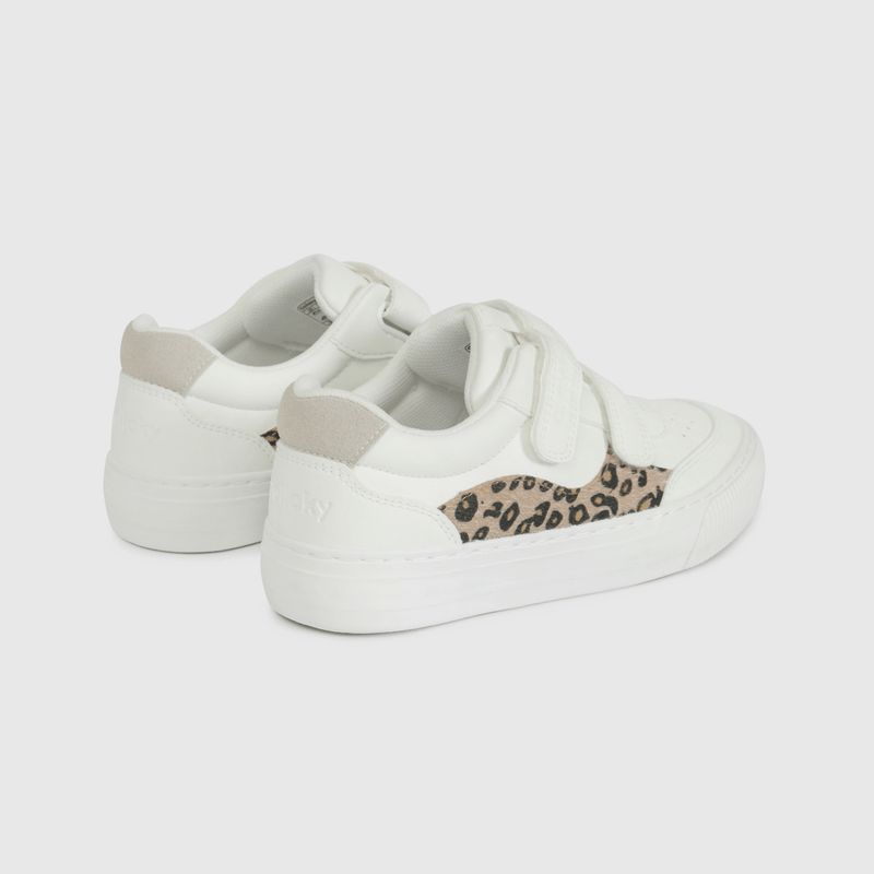 Zapatilla Blanca con Estrella y Animal Print de Niño talla 28 a 38