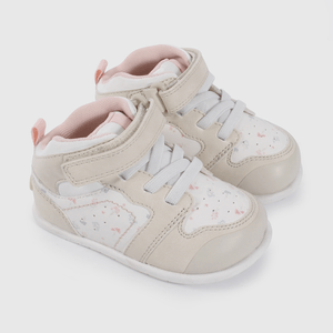Zapatilla Urbana Beige Con Flores Caña Media  de Primeros Pasos talla 18 a 21