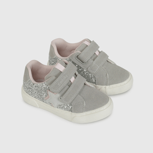 Zapatilla Plateada con Estrella y Brillos de Caminante talla 21 a 27