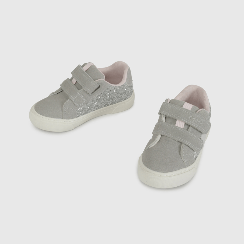 Zapatilla Plateada con Estrella y Brillos de Caminante talla 21 a 27