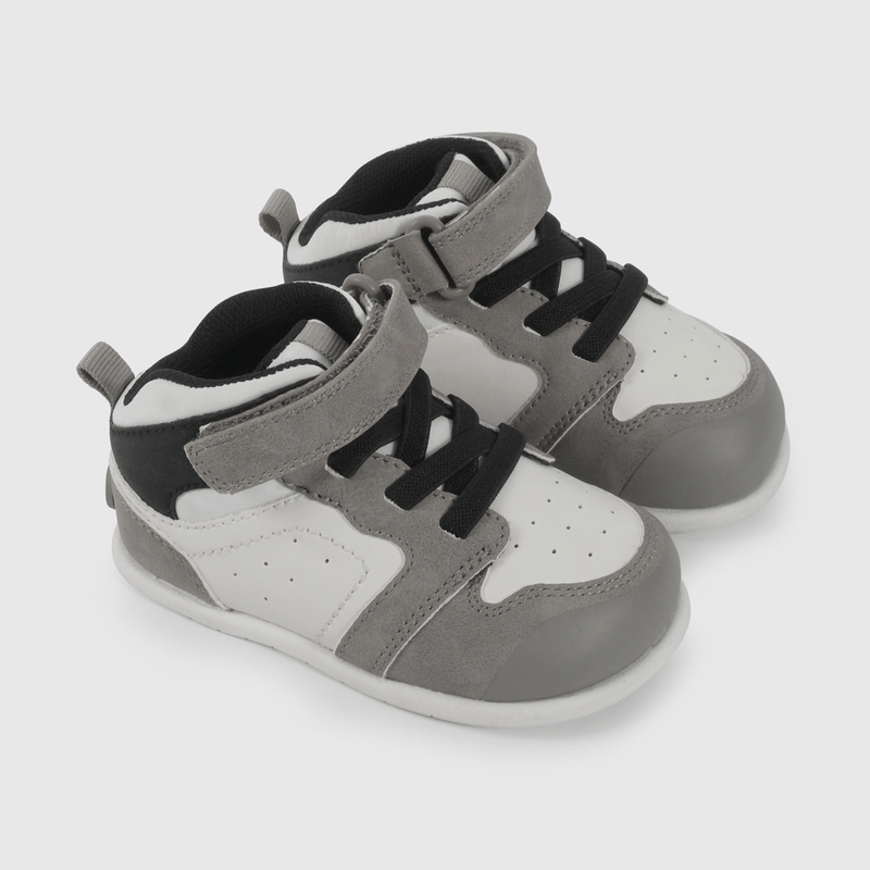 Zapatilla Urbana Gris Caña Media de Primeros Pasos talla 18 a 21