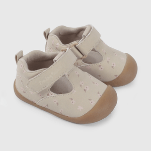 Reina Beige Estampado Flores de Gateador talla 17 a 20