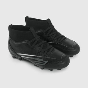 Zapatilla Negra de Fútbol con Toperoles de Niño talla 28 a 38