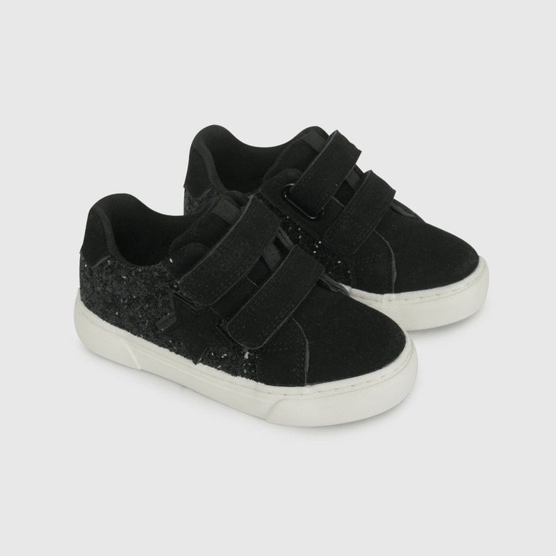 Zapatilla Negra con Estrella y Brillos de Caminante talla 21 a 27