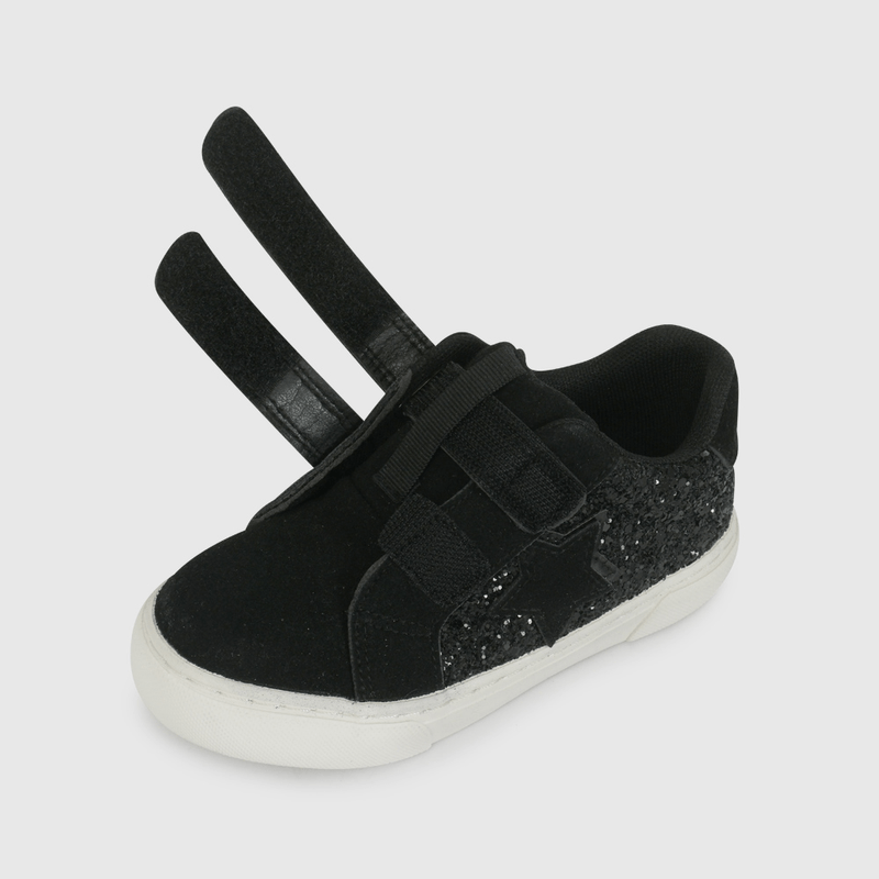 Zapatilla Negra con Estrella y Brillos de Caminante talla 21 a 27