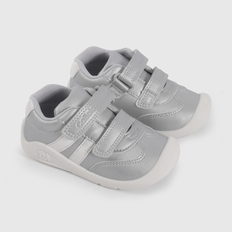 Zapatilla Urbana Metalizada  de Primeros Pasos talla 18 a 21