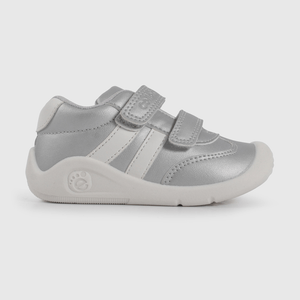 Zapatilla Urbana Metalizada  de Primeros Pasos talla 18 a 21