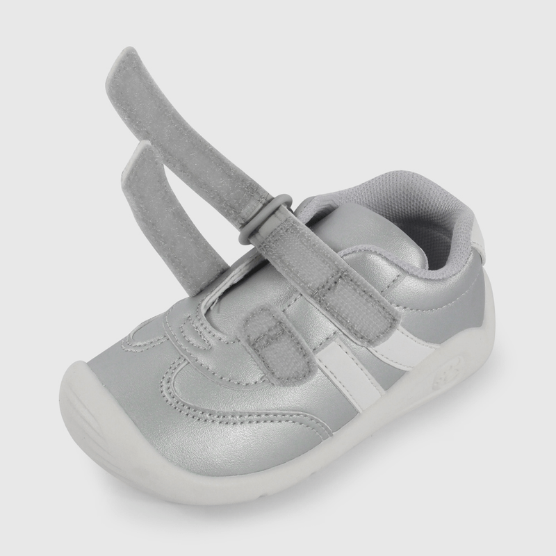 Zapatilla Urbana Metalizada  de Primeros Pasos talla 18 a 21